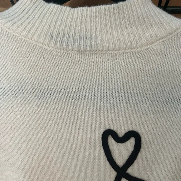 Cute sweater - Picture 3 of 6